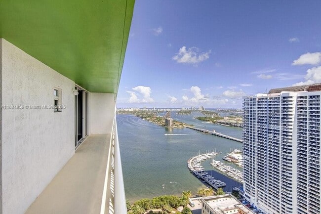 property at 1756 N Bayshore Dr