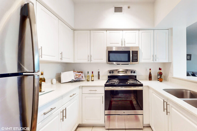 1951 Brandywine Rd in West Palm Beach, FL - Foto de edificio - Building Photo