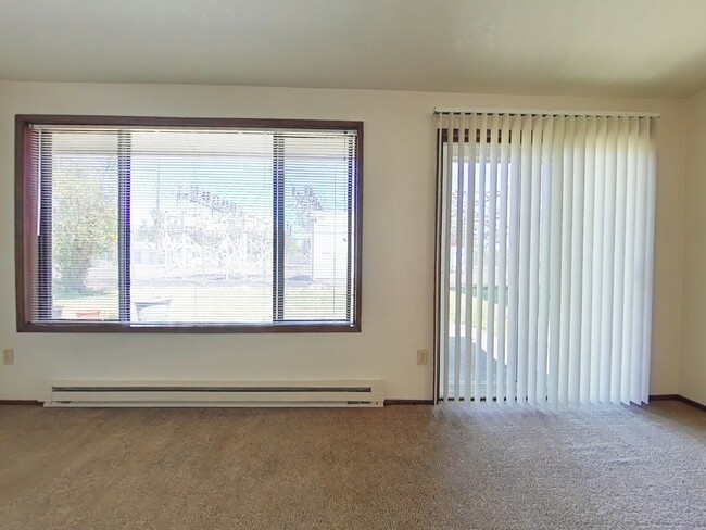 2525-2527 NW Grant Ave in Corvallis, OR - Foto de edificio - Building Photo
