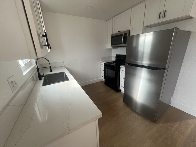 3965 Logan Ave in San Diego, CA - Building Photo - Building Photo