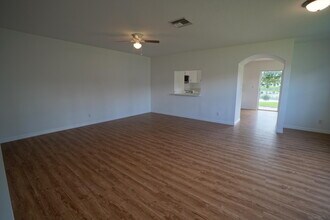 792 Imperial Lake Rd in West Palm Beach, FL - Building Photo - Building Photo