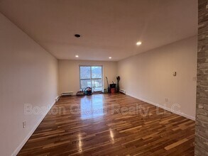 50 Seymour St in Boston, MA - Foto de edificio - Building Photo