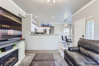 1415 S Galena Way, Unit 104 in Denver, CO - Building Photo - Building Photo