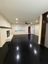 5939 Cleveland Hwy in Clermont, GA - Foto de edificio - Building Photo