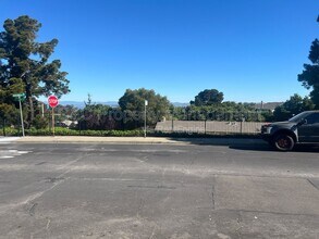 1252 Marionola Way in Pinole, CA - Building Photo - Building Photo