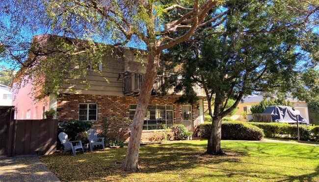 Hermosa Terrace in La Jolla, CA - Building Photo - Primary Photo