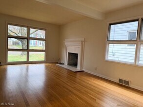 1768 Liberty Dr in Akron, OH - Building Photo - Building Photo