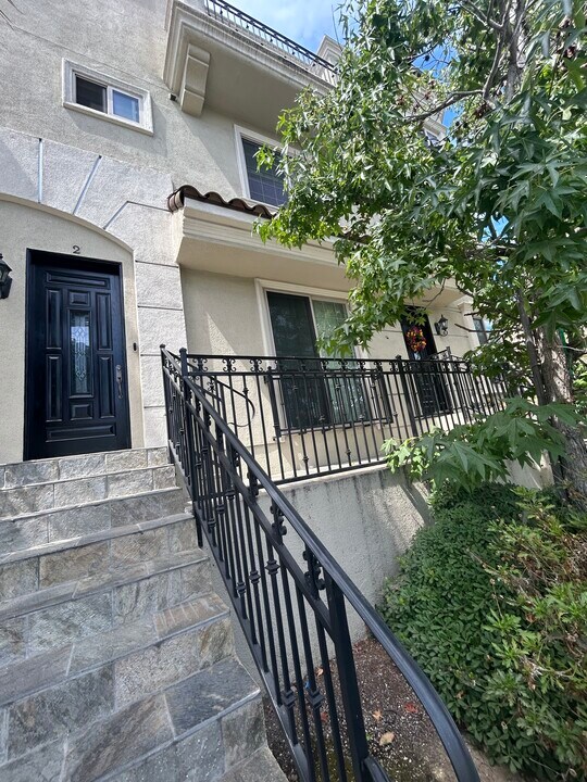 3501 Tilden Ave, Unit 2 in Los Angeles, CA - Building Photo