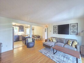 202 E Rockwood Blvd in Spokane, WA - Building Photo