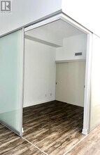 126 Simcoe St in Toronto, ON - Building Photo - Building Photo