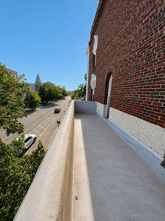 property at 346 S Rose St