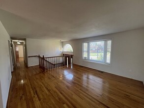 932 Ray Rd in Hyattsville, MD - Building Photo - Building Photo