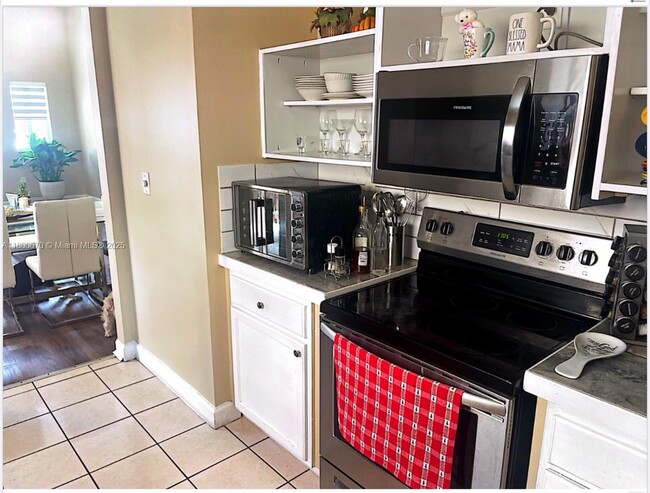 2510 NE 41st Ave in Homestead, FL - Building Photo - Building Photo