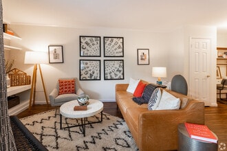 Mountain View Crossing in Wayne, NJ - Building Photo - Building Photo