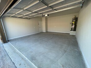 10015 Westover Bluff in San Antonio, TX - Building Photo - Building Photo