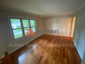 809 Gloria Ln in Chattanooga, TN - Building Photo - Building Photo