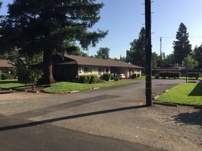 2166 Shoshone Ave in Chico, CA - Building Photo - Other