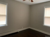 654 E Granet Ave photo'