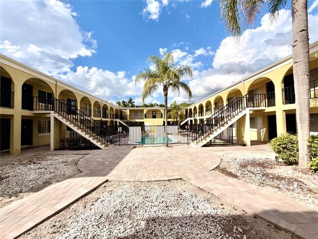 property at 3206 W Azeele St