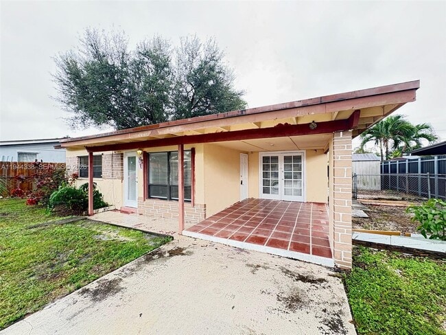 6716 Atlanta St in Hollywood, FL - Building Photo - Building Photo