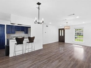 204 Ocean Dr in Richardson, TX - Building Photo - Building Photo
