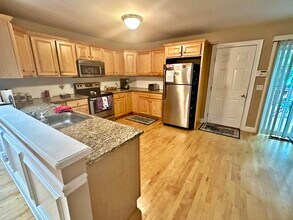 488 Wolf Run in Shelton, CT - Building Photo - Building Photo