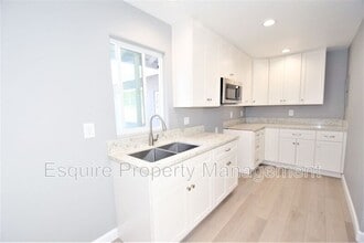 2040 Camino Del Sol in Oxnard, CA - Building Photo - Building Photo