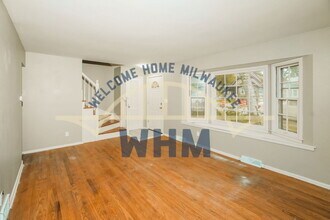 1908 W Fairmount Ave in Milwaukee, WI - Building Photo - Building Photo