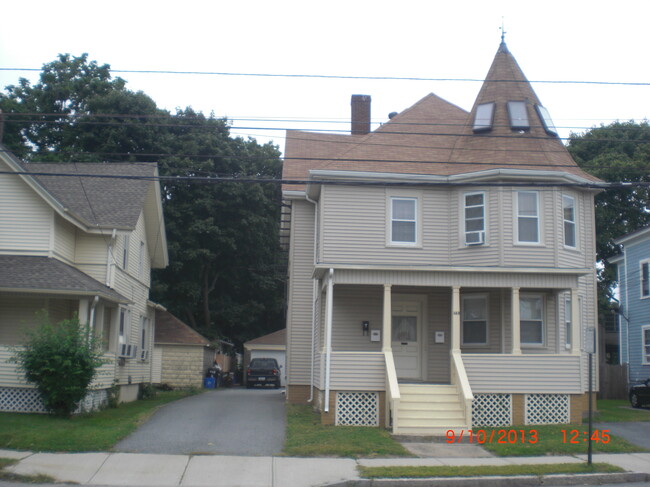 455 Pontiac Ave Apartments and Nearby Cranston Apartments For Rent ...