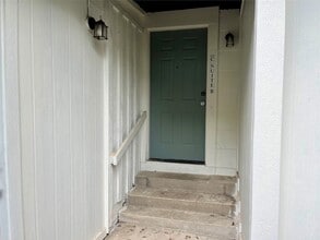 1002 Gregg St, Unit CB in Denton, TX - Building Photo - Building Photo