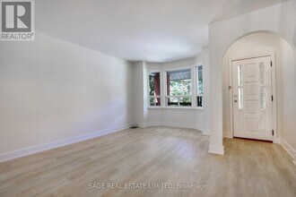 71 Benson Ave in Toronto, ON - Building Photo - Building Photo