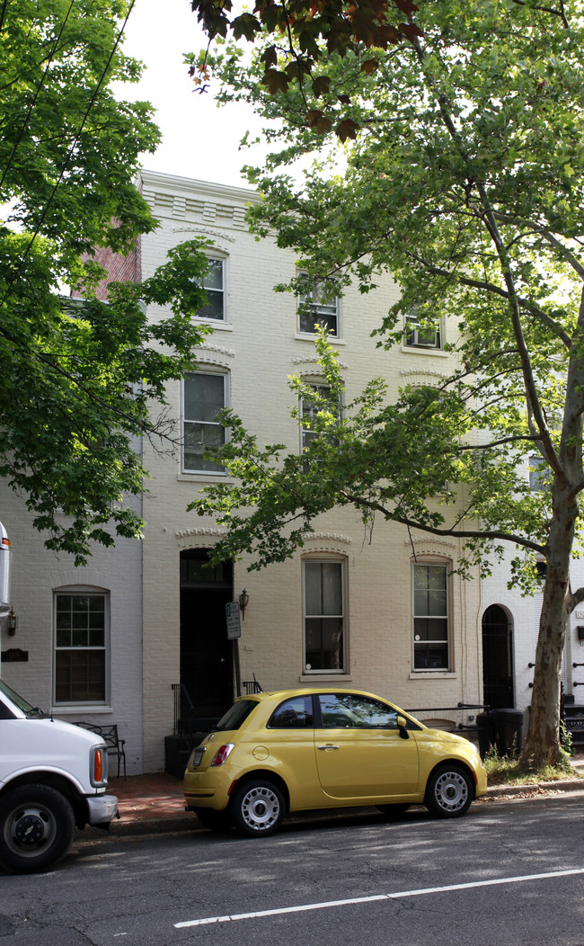 1307 Prince St in Alexandria, VA - Foto de edificio - Building Photo