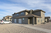 Oak Manor Villas - Hobbs in Hobbs, NM - Building Photo - Building Photo