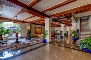 The Hermoyne in Los Angeles, CA - Building Photo