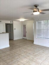 1011 Crystal Way, Unit G in Delray Beach, FL - Building Photo - Building Photo