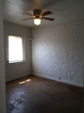 5122 Charles St-Unit -Unit 3 in Mariposa, CA - Building Photo - Building Photo