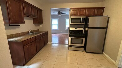 12010 Paul Ave, Unit 2 in Cleveland, OH - Building Photo - Building Photo