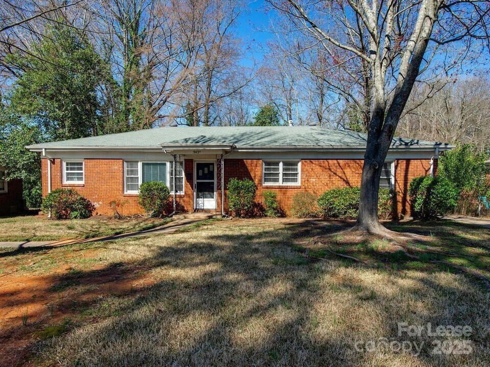 943 Norland Rd in Charlotte, NC - Building Photo