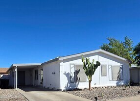 11275 N 99th Ave in Peoria, AZ - Building Photo