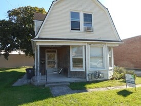 2409 W Main St in Fort Wayne, IN - Building Photo