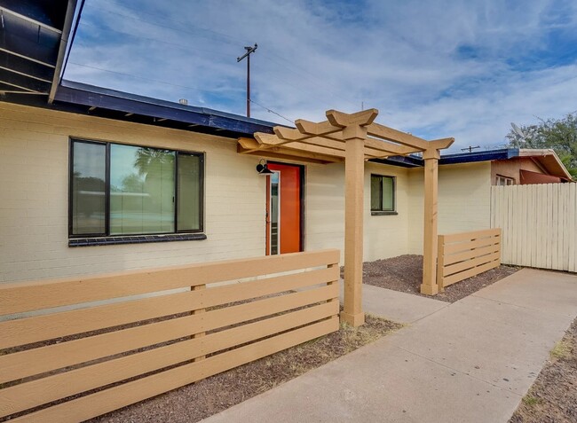 Affordable - Renovated Apartment Homes in Tucson, AZ - Building Photo - Building Photo