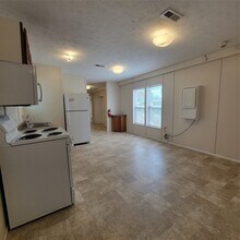 2602 Castledale Dr in Houston, TX - Building Photo - Building Photo