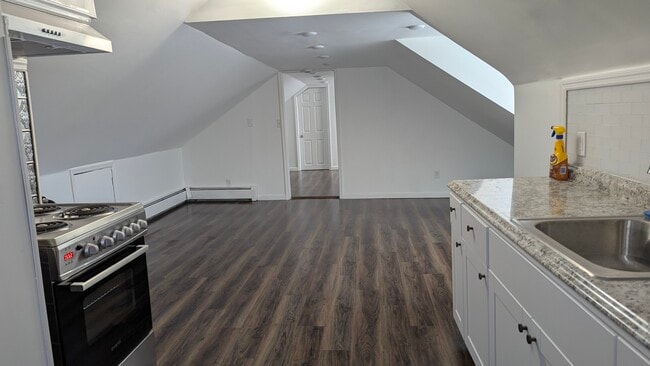 property at 18 Ramapo Valley Rd