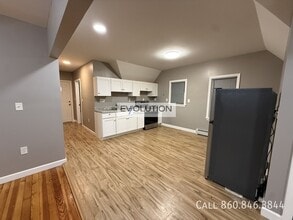 1 Sterling St in Hartford, CT - Building Photo - Building Photo