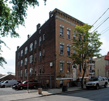 631 N 6th St Apartments