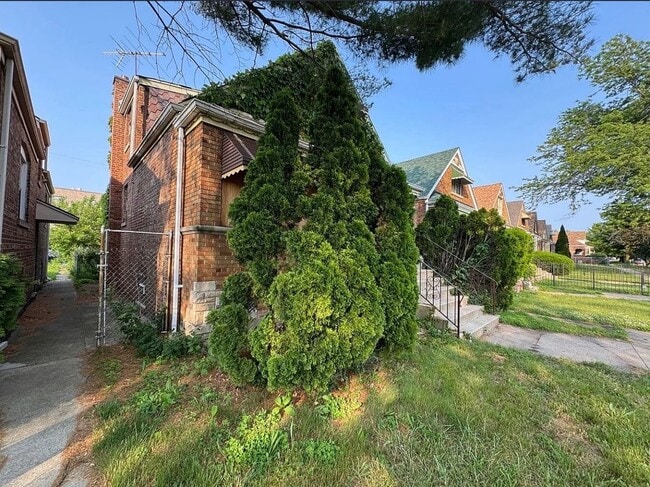 property at 8371 S Baltimore Ave