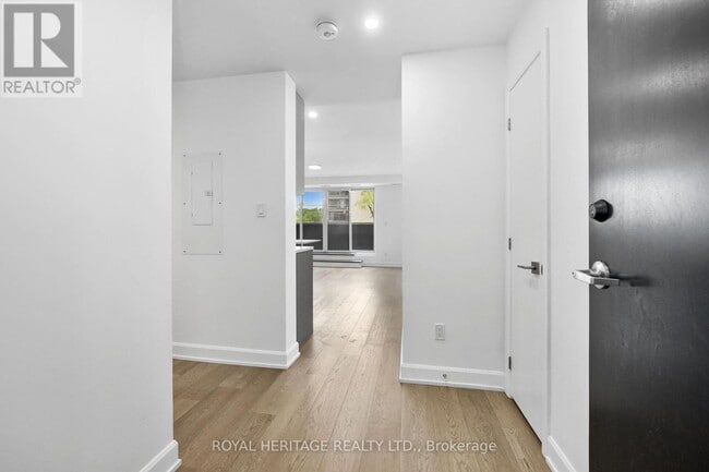 property at 195-195 Hunter St E