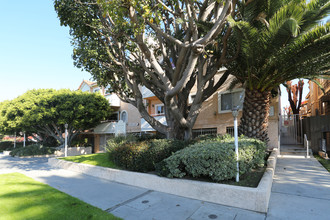 Studio Palms Apartments in Los Angeles, CA - Building Photo - Building Photo