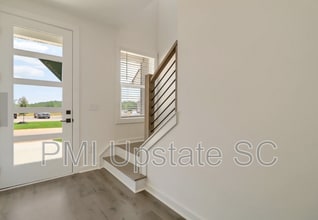 1290 Westgate Vlg Dr in Spartanburg, SC - Building Photo - Building Photo