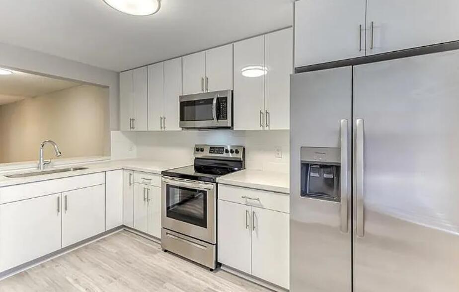 230 SE 10th St in Delray Beach, FL - Building Photo